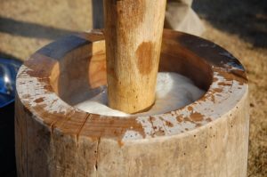 餅つきの「合いの手」のmiwaと申します。